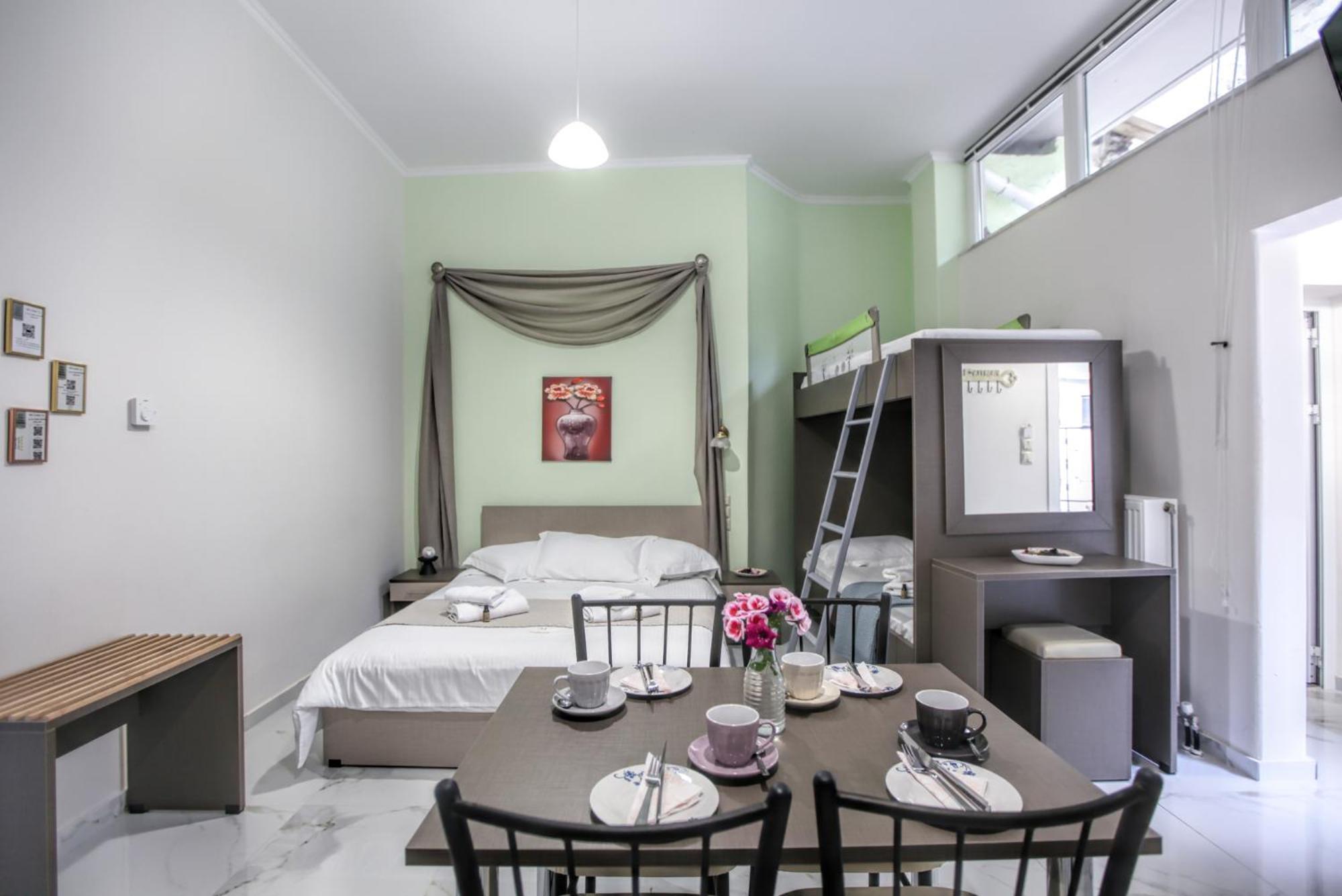 Del Sol #1 Meteora Luxurious Family Suites Kalampáka Ngoại thất bức ảnh