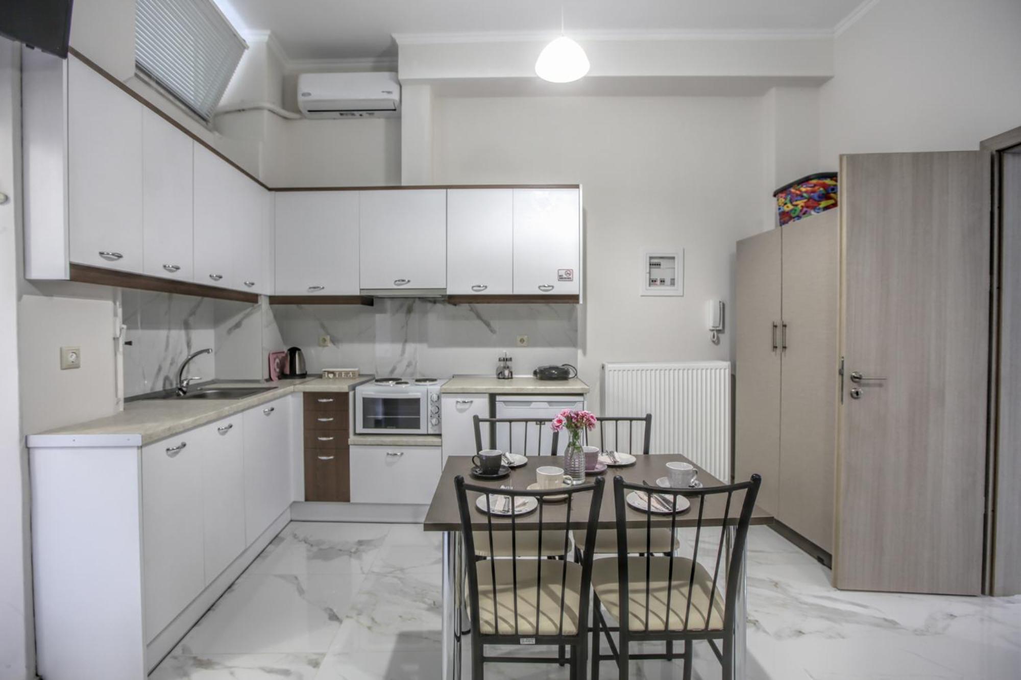 Del Sol #1 Meteora Luxurious Family Suites Kalampáka Ngoại thất bức ảnh
