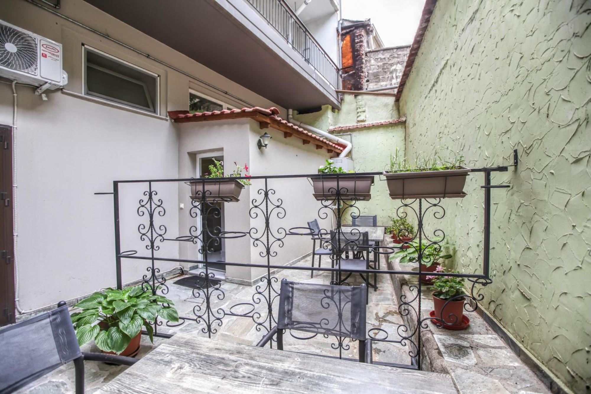 Del Sol #1 Meteora Luxurious Family Suites Kalampáka Ngoại thất bức ảnh